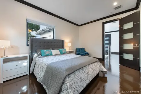 3423 NE 171st Street North Miami Beach FL 33160