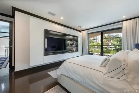3423 NE 171st Street North Miami Beach FL 33160