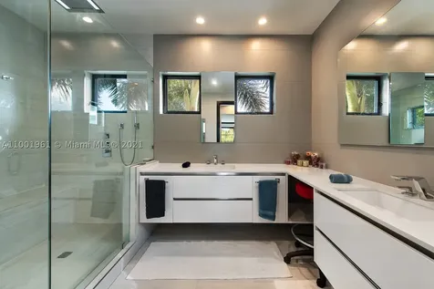 3423 NE 171st Street North Miami Beach FL 33160