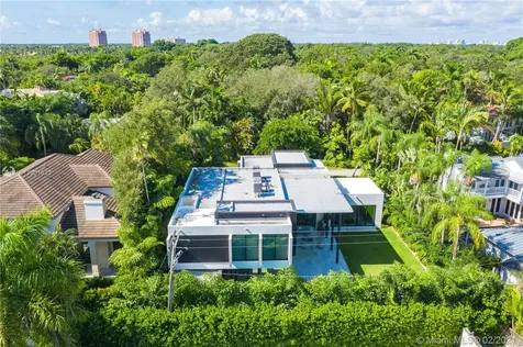 3429 N Moorings Way Coconut Grove FL 33133