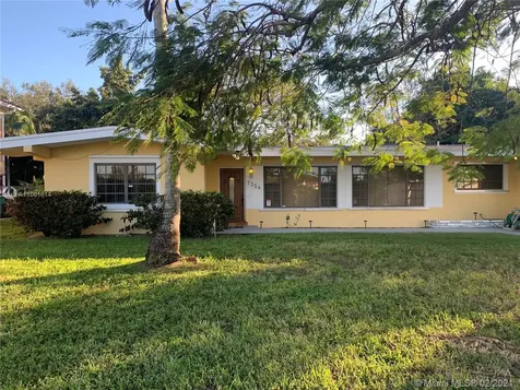7354 SW 60th Street Miami FL 33143