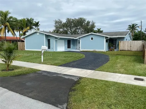 10011 SW 197th Street Cutler Bay FL 33157