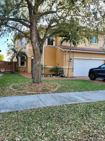 15658 SW 112th Drive Miami FL 33196