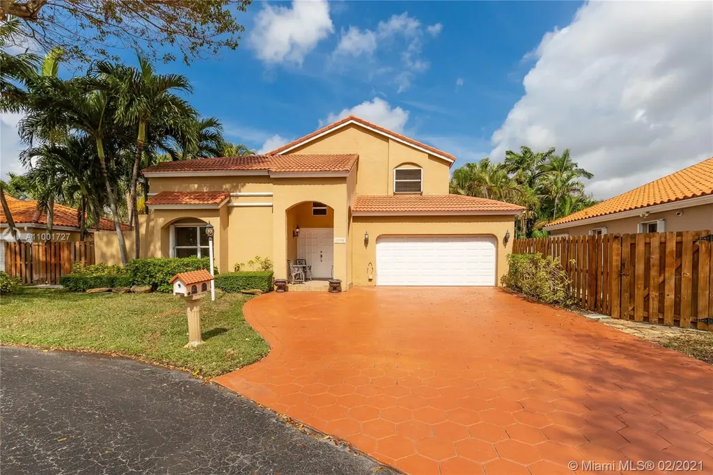 11755 SW 92nd Lane Miami FL 33186