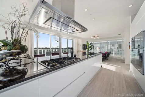 4701 N Meridian Avenue Miami Beach FL 33140