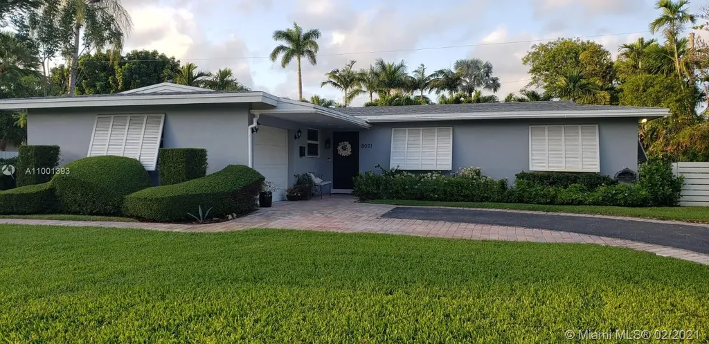 8021 SW 89th Terrace Miami FL 33156