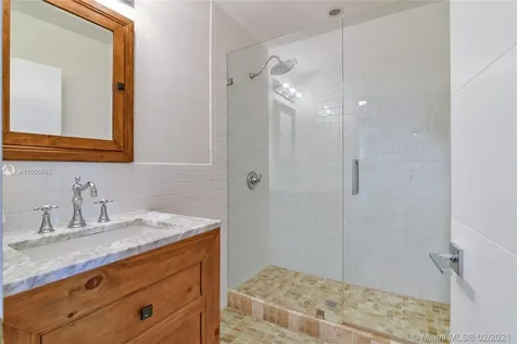 20920 NE 21st Court Miami FL 33179