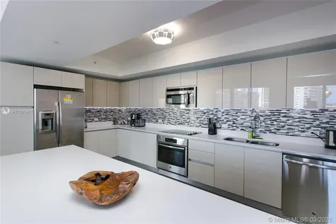 2600 E Hallandale Beach Boulevard Hallandale Beach FL 33009
