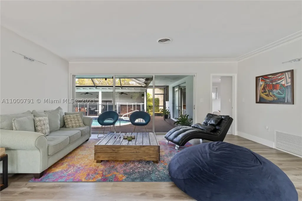 99 Shore Drive W Miami FL 33133