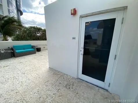 18683 Collins Avenue Sunny Isles Beach FL 33160