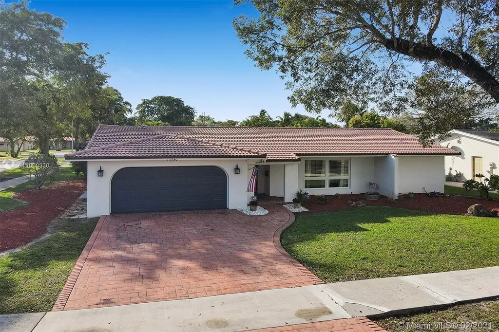 13940 Leaning Pine Drive Miami Lakes FL 33014