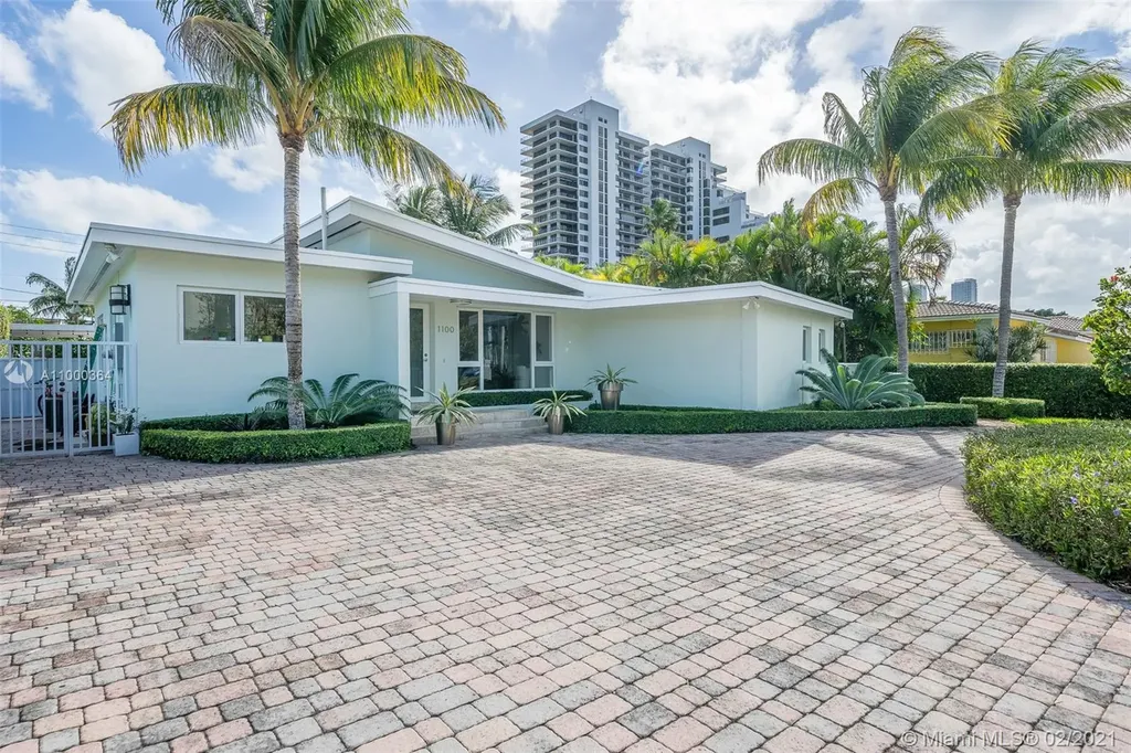 1100 N Venetian Drive Miami Beach FL 33139