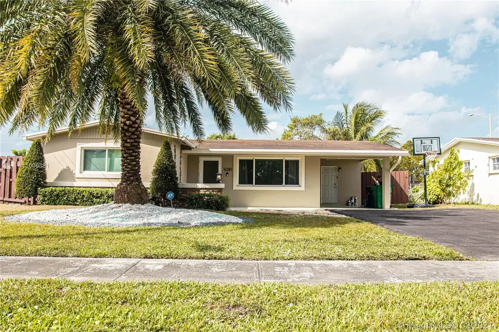 5281 SW 95th Avenue Cooper City FL 33328