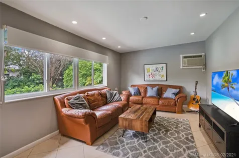 18650 NE 21st Avenue North Miami Beach FL 33179