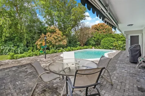 18650 NE 21st Avenue North Miami Beach FL 33179