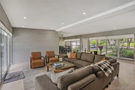 18650 NE 21st Avenue North Miami Beach FL 33179