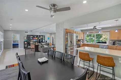 18650 NE 21st Avenue North Miami Beach FL 33179