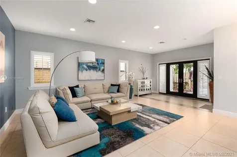 2640 SW 30th Avenue Miami FL 33133