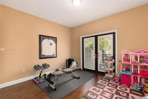 2640 SW 30th Avenue Miami FL 33133