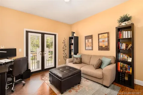 2640 SW 30th Avenue Miami FL 33133