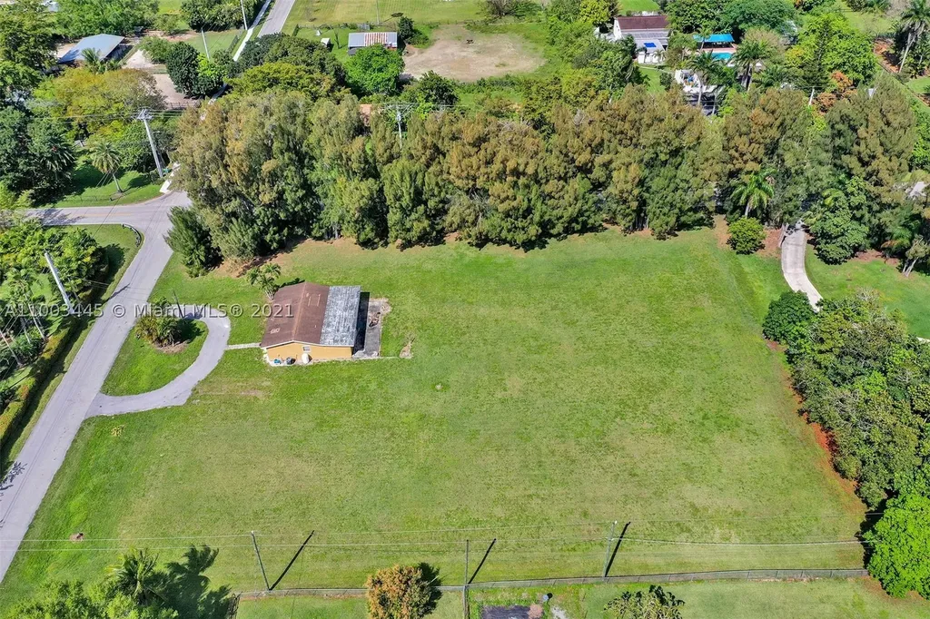 2600 SW 139th Avenue Davie FL 33330