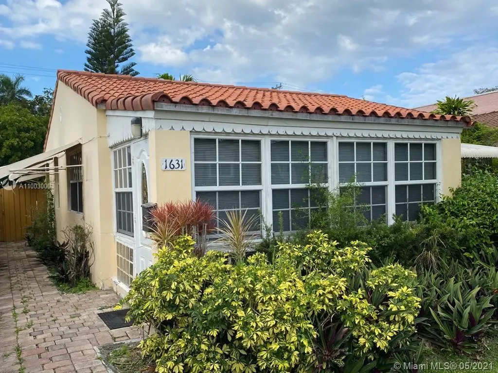 1631 Van Buren Street Hollywood FL 33020