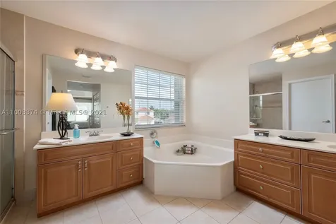 2016 SW 159th Avenue Miramar FL 33027