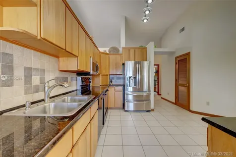 2521 SE North Lookout Boulevard Port St. Lucie FL 34984
