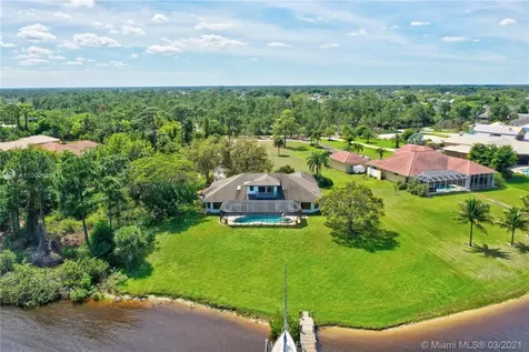 2521 SE North Lookout Boulevard Port St. Lucie FL 34984