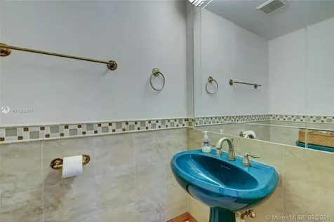 2521 SE North Lookout Boulevard Port St. Lucie FL 34984