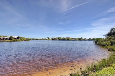 2521 SE North Lookout Boulevard Port St. Lucie FL 34984