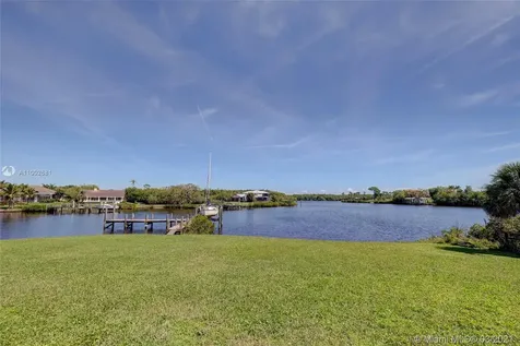 2521 SE North Lookout Boulevard Port St. Lucie FL 34984