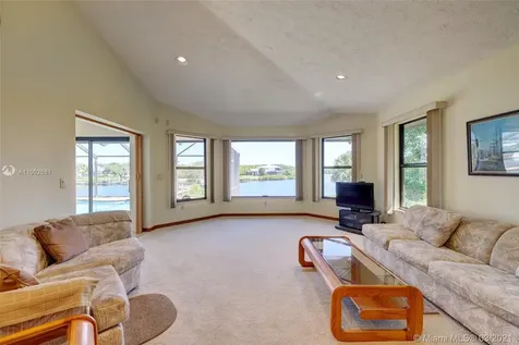 2521 SE North Lookout Boulevard Port St. Lucie FL 34984