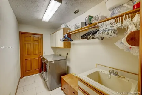 2521 SE North Lookout Boulevard Port St. Lucie FL 34984