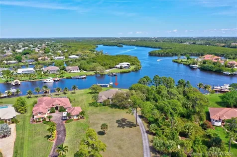 2521 SE North Lookout Boulevard Port St. Lucie FL 34984