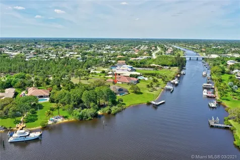 2521 SE North Lookout Boulevard Port St. Lucie FL 34984