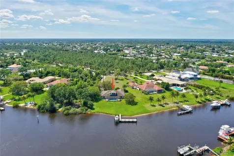 2521 SE North Lookout Boulevard Port St. Lucie FL 34984