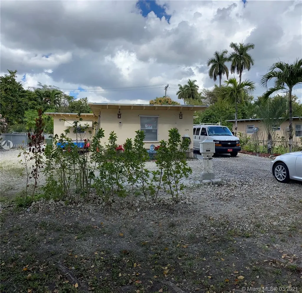 1575 NE 127th Street North Miami FL 33161