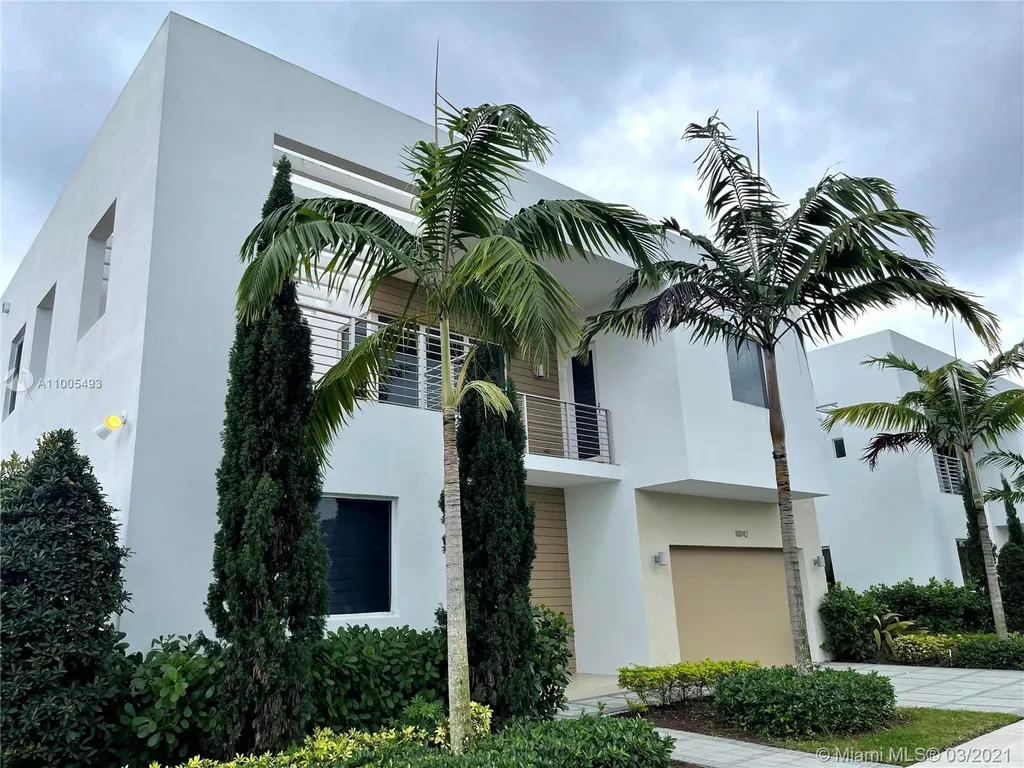 10042 NW 76th Terrace Doral FL 33178