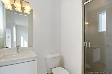 10042 NW 76th Terrace Doral FL 33178
