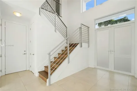 10042 NW 76th Terrace Doral FL 33178