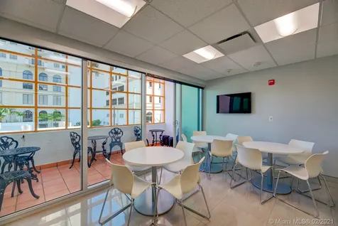 1901 Ponce De Leon Boulevard Coral Gables FL 33134