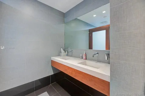 1901 Ponce De Leon Boulevard Coral Gables FL 33134