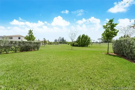 778 NE 191st Street Miami FL 33179