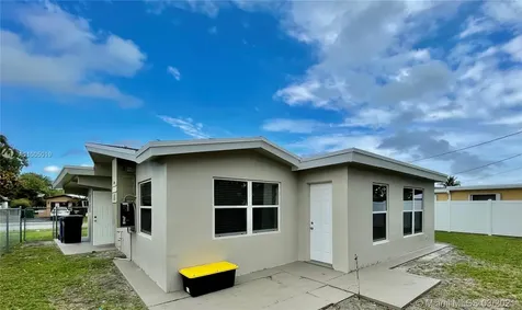 3410 NW 33rd Court Lauderdale Lakes FL 33309