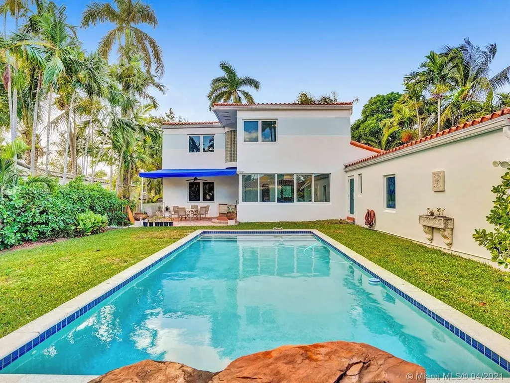 4585 Alton Road Miami Beach FL 33140