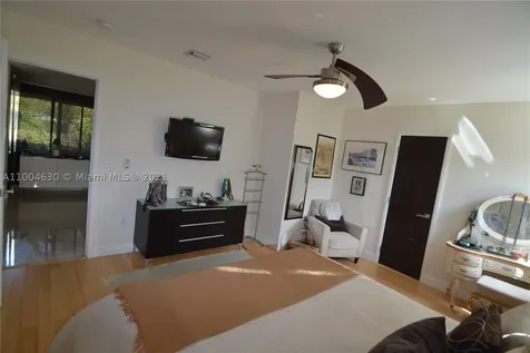 4455 Alton Road Miami Beach FL 33140