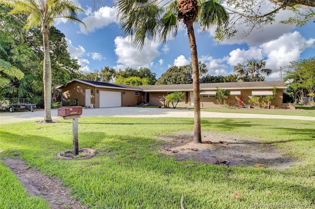 10851 SW 58th Street Davie FL 33328