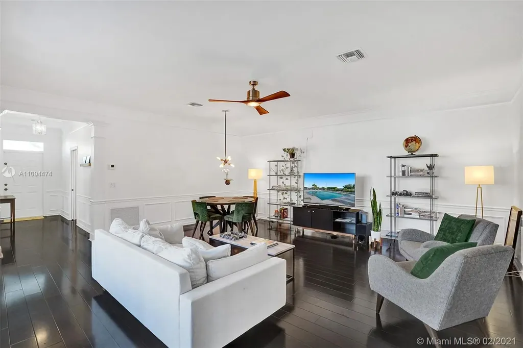 5871 Kelsey Lane Tamarac FL 33321