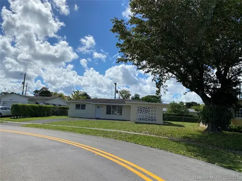 6960 SW 8th Street Pembroke Pines FL 33023